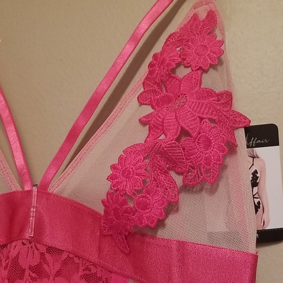 🆕️Medium French Affair Fuschia/nude bodysuit - Picture 5 of 12